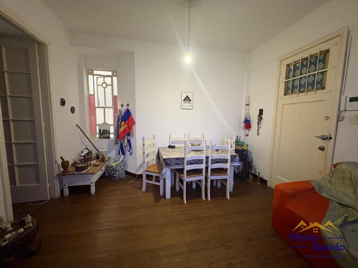 Apartamento ID.779 - Apartamento en Venta, Tres Cruces, con RENTA