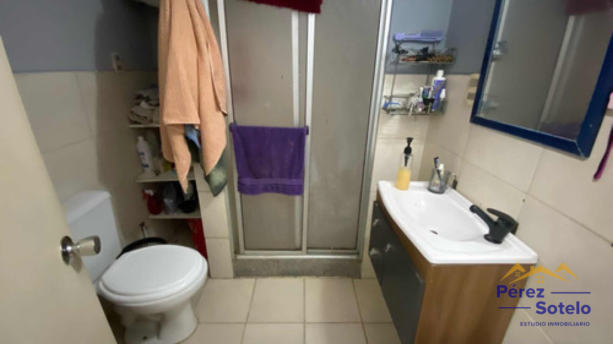Apartamento ID.735 - VENTA  Apartamento Tres Cruces. Entrega USD15.000 Más Deuda