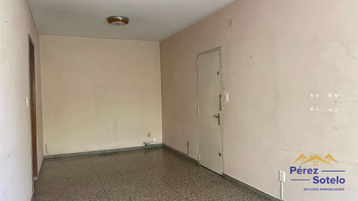 Apartamento ID.755 - Alquiler de apartamento en Aguada. 2 dormitorios