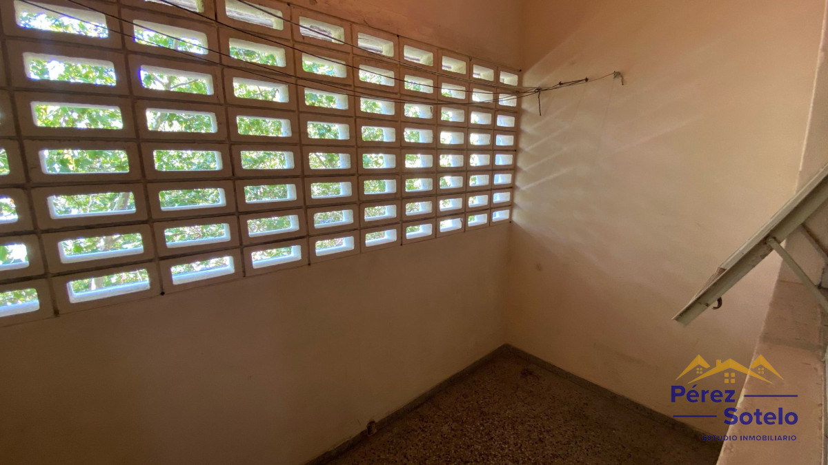 Apartamento ID.755 - Alquiler de apartamento en Aguada. 2 dormitorios