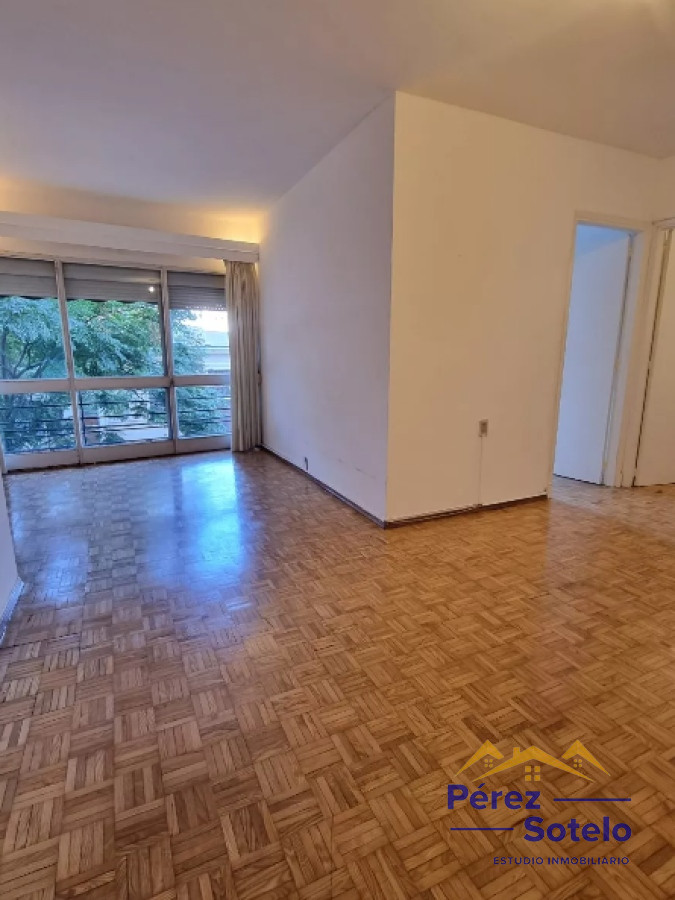 Apartamento ID.423 - Lindo Apto Todo Al Frente Actualizada Cocina Y Baño 3 Dormitorios Comodos, Con Placares, 2 Baños Con Uno De Servicio Amplia Cocina 78mts Y Gje Calefaccion Central Y Terraza Comun Guayaqui  Y Libertad