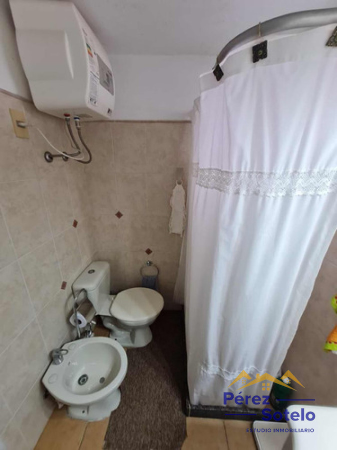 Apartamento ID.733 - Apartamento Dúplex En Malvin Sur: Dos Dormitorios, Dos Baños,  Cochera, Jardín, Fondo, Acepta Banco