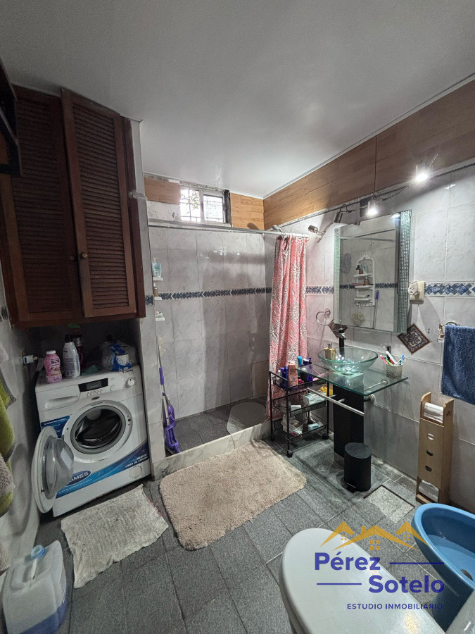 Casa ID.749 - ALQUILER: casa de 2 dormitorios, jardín, parrillero, cochera