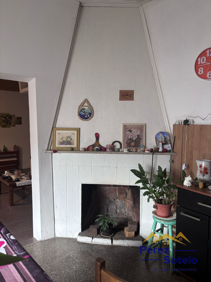 Casa ID.749 - ALQUILER: casa de 2 dormitorios, jardín, parrillero, cochera
