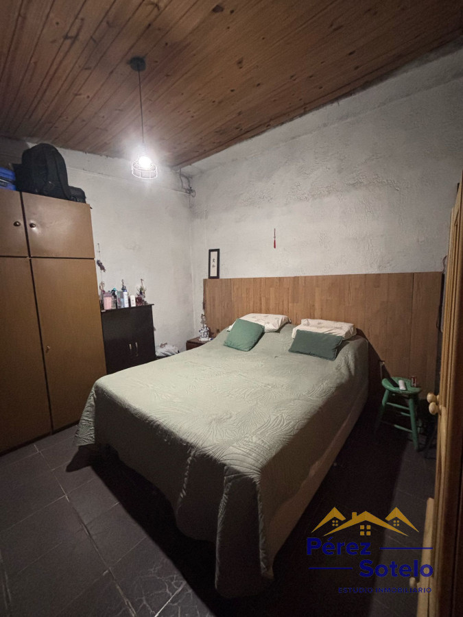 Casa ID.749 - ALQUILER: casa de 2 dormitorios, jardín, parrillero, cochera