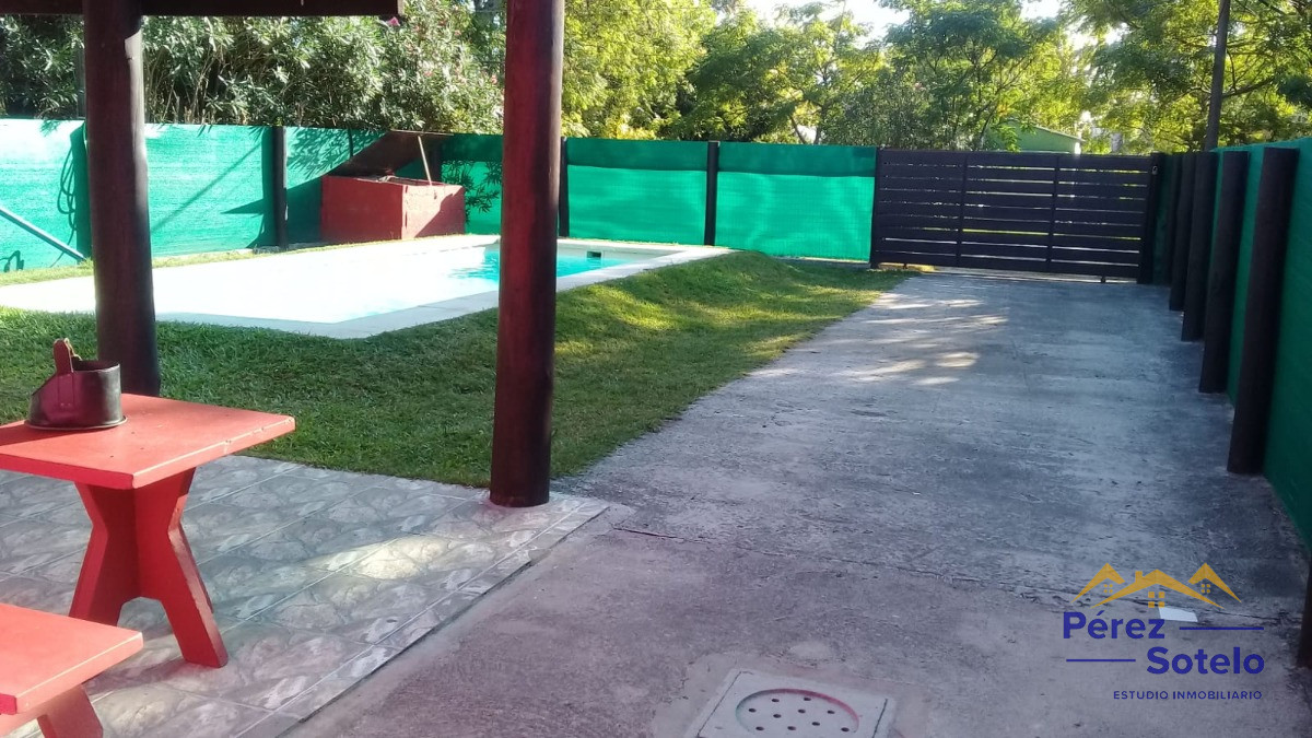 Casa ID.13 - Casa Con Piscina, A Una Cuadra De La Rambla De Colonia 