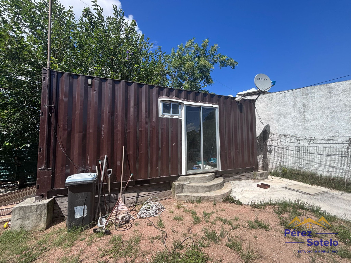 Casa ID.760 - Casa en venta en Ciudad de la Costa. 2 dormitorios. Gran Jardín