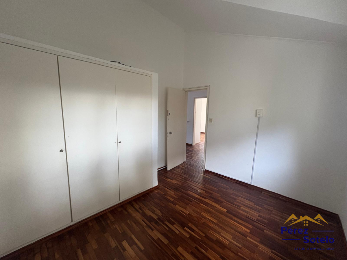 Casa ID.790 - Espectacular casa en Venta, Carrasco. 5 DORMITORIOS.
