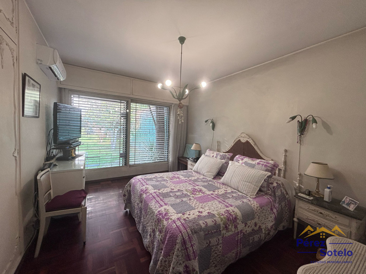 Casa ID.764 - Espectacular casa en VENTA. Nuevo Centro. 4 dormitorios, gran superficie
