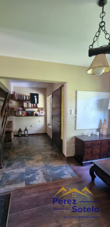 Casa ID.793 - Casa En Venta De 3 Dormitorios C/ Cochera En Carrasco Norte