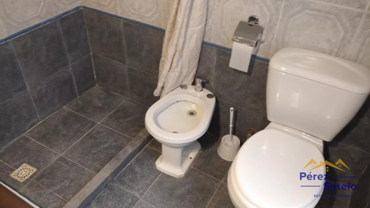 Casa ID.637 - Venta PH sobre calle Garibaldi. Goes