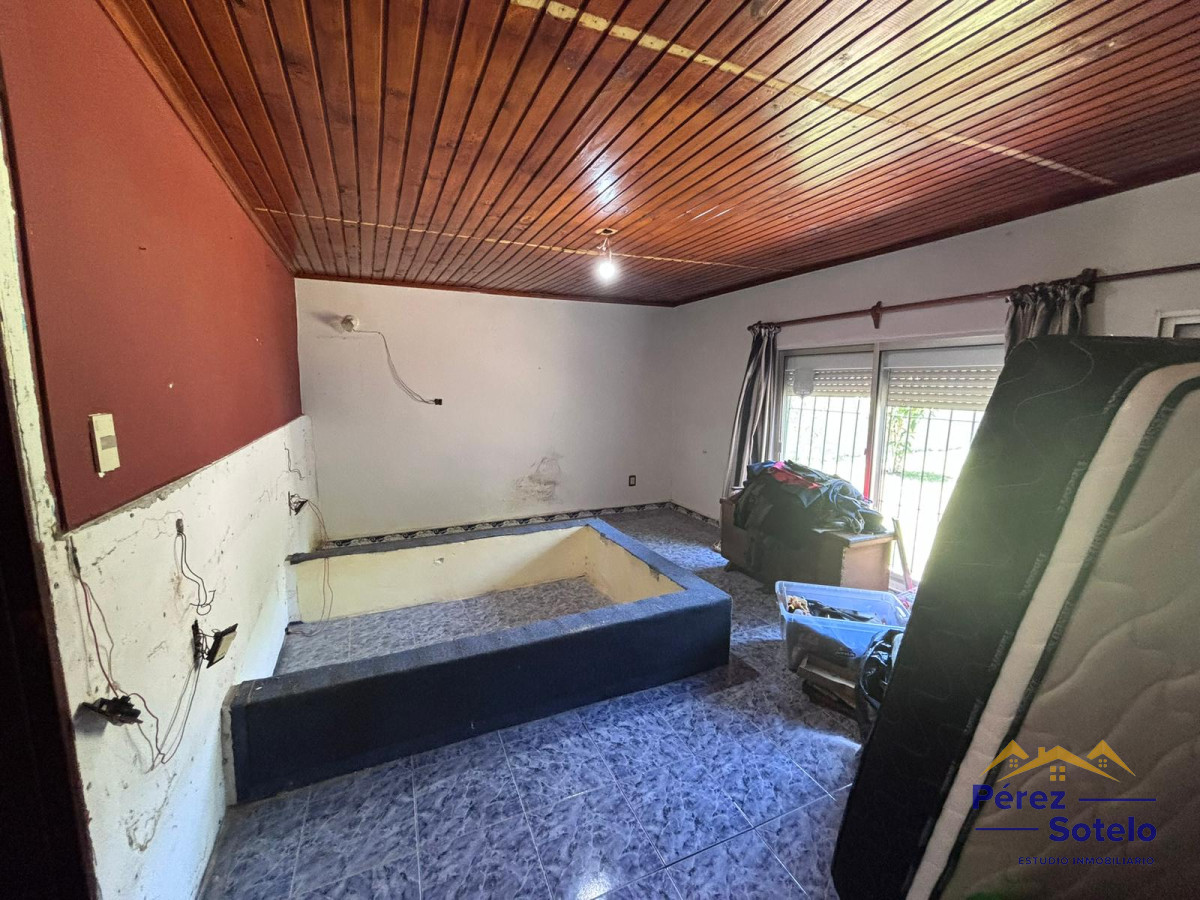 Casa ID.713 - Casa en VENTA, con piscina climatizada + apartamento al fondo 