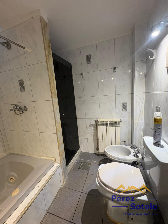 Casa ID.790 - Espectacular casa en Venta, Carrasco. 5 DORMITORIOS.