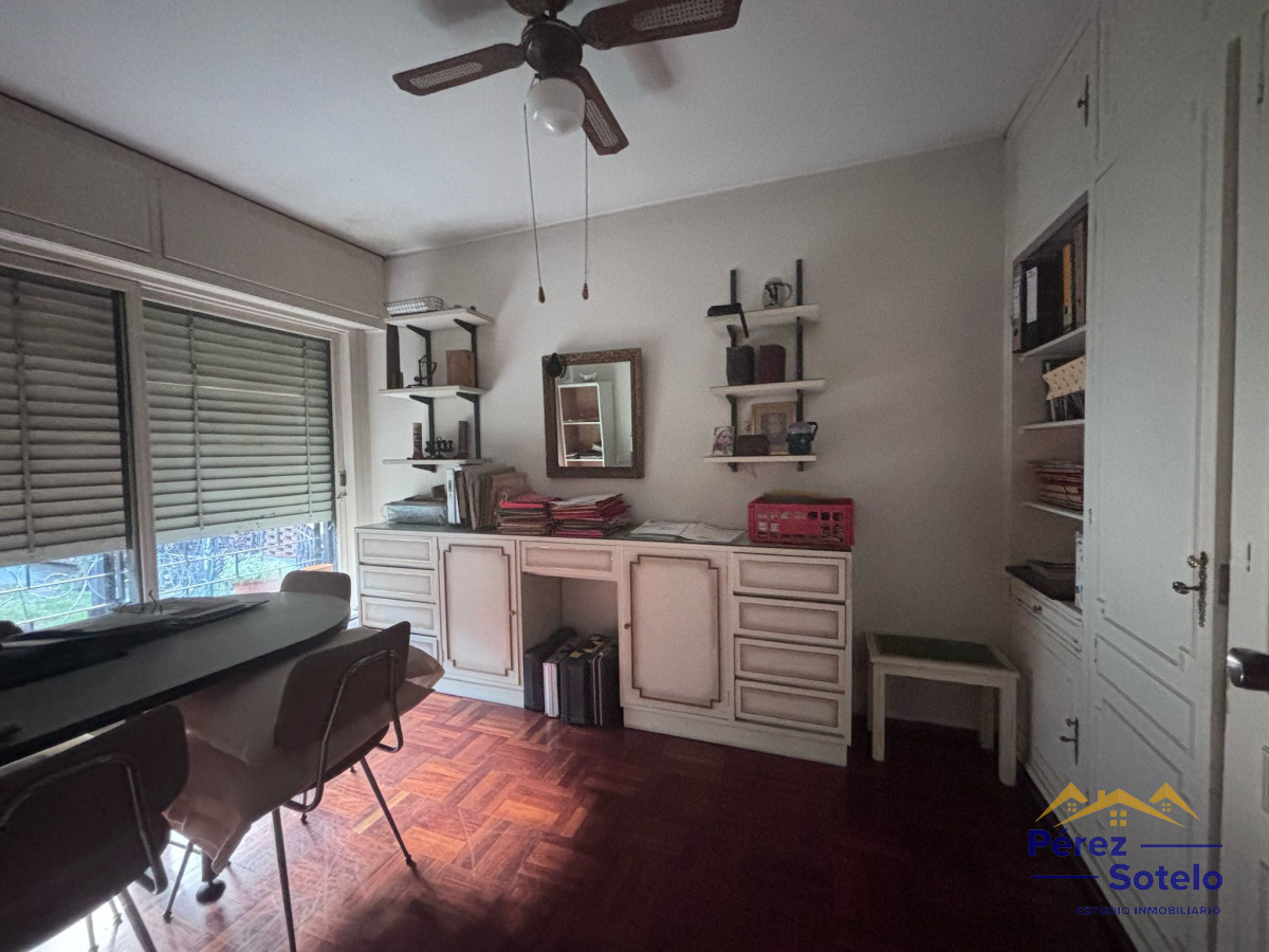 Casa ID.764 - Espectacular casa en VENTA. Nuevo Centro. 4 dormitorios, gran superficie