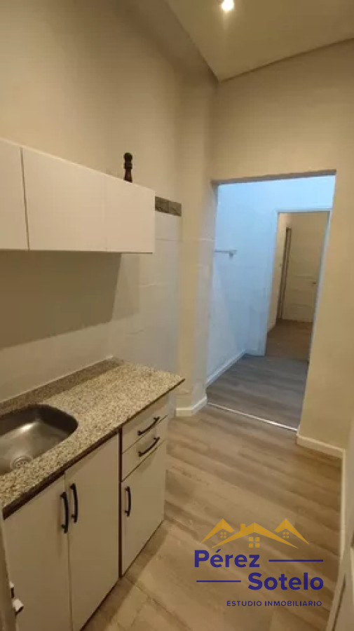 Casa ID.637 - Venta PH sobre calle Garibaldi. Goes