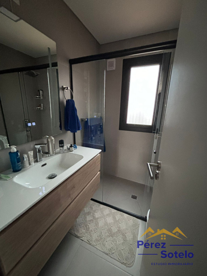 Casa ID.716 - Hermosa casa a la venta en Barrio Privado
