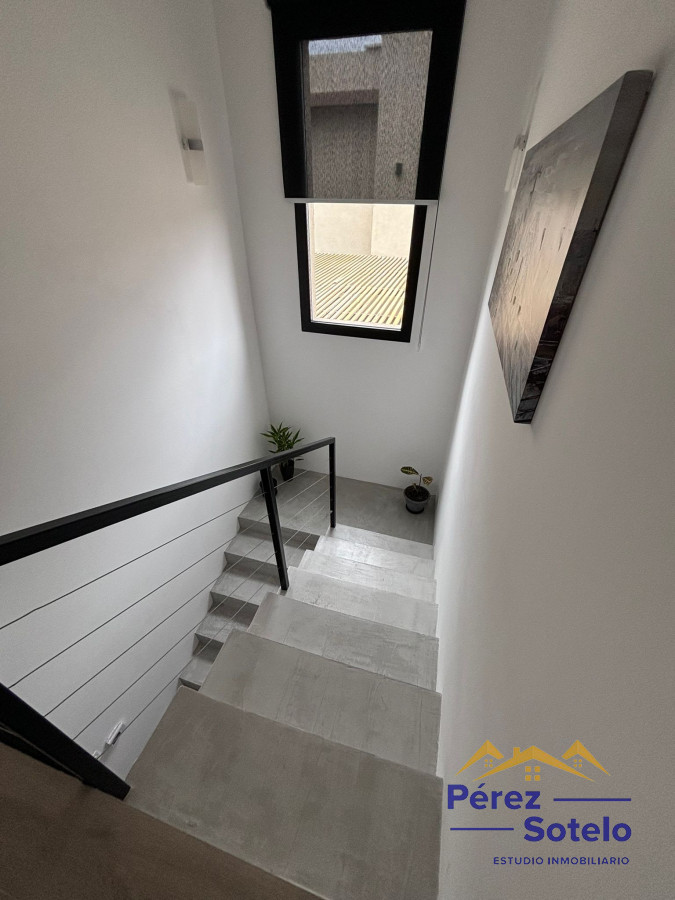 Casa ID.716 - Hermosa casa a la venta en Barrio Privado