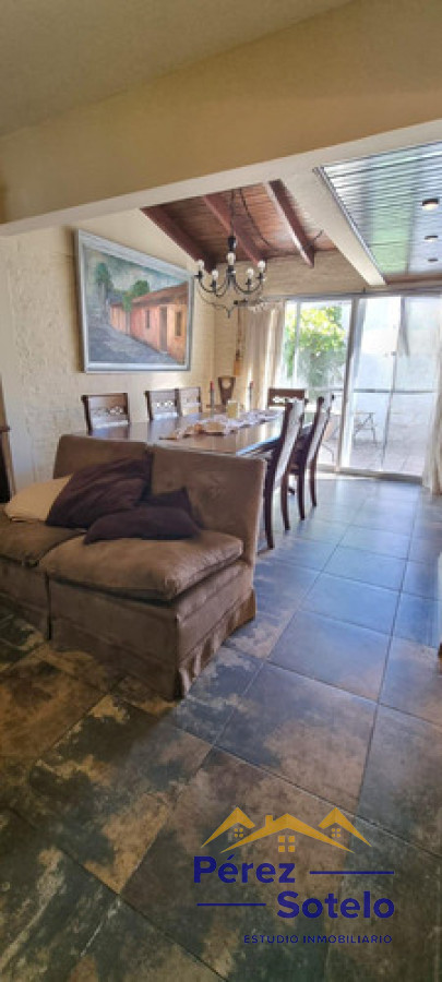 Casa ID.793 - Casa En Venta De 3 Dormitorios C/ Cochera En Carrasco Norte