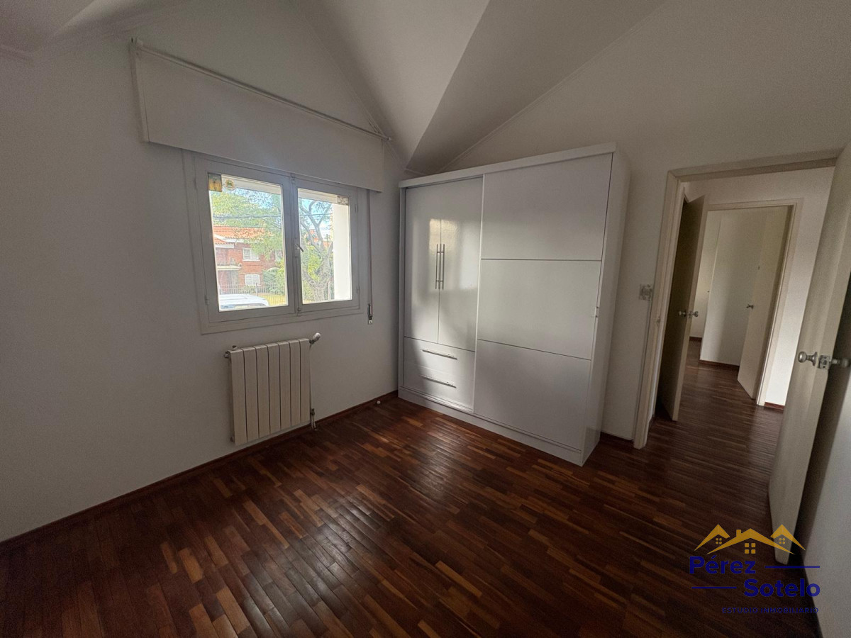 Casa ID.790 - Espectacular casa en Venta, Carrasco. 5 DORMITORIOS.