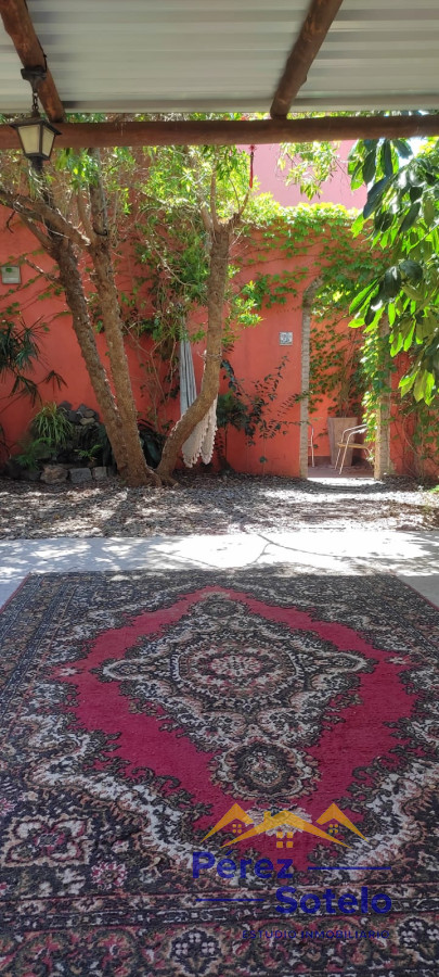 Casa ID.609 - Hermosa casa de 2 plantas en Brazo Oriental