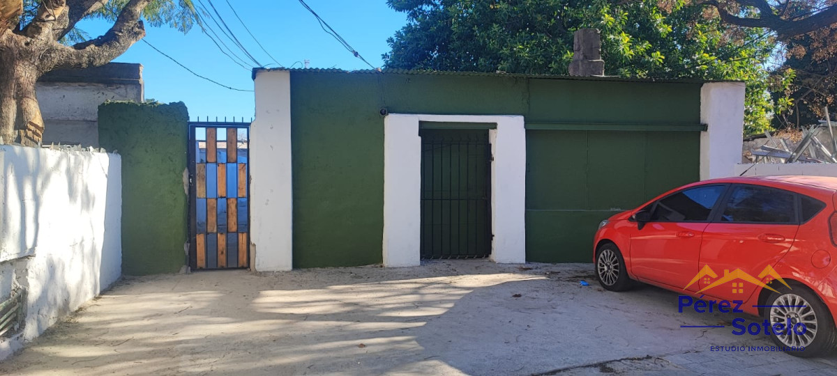 Casa ID.701 - Se vende 6 Apartamentos + Local