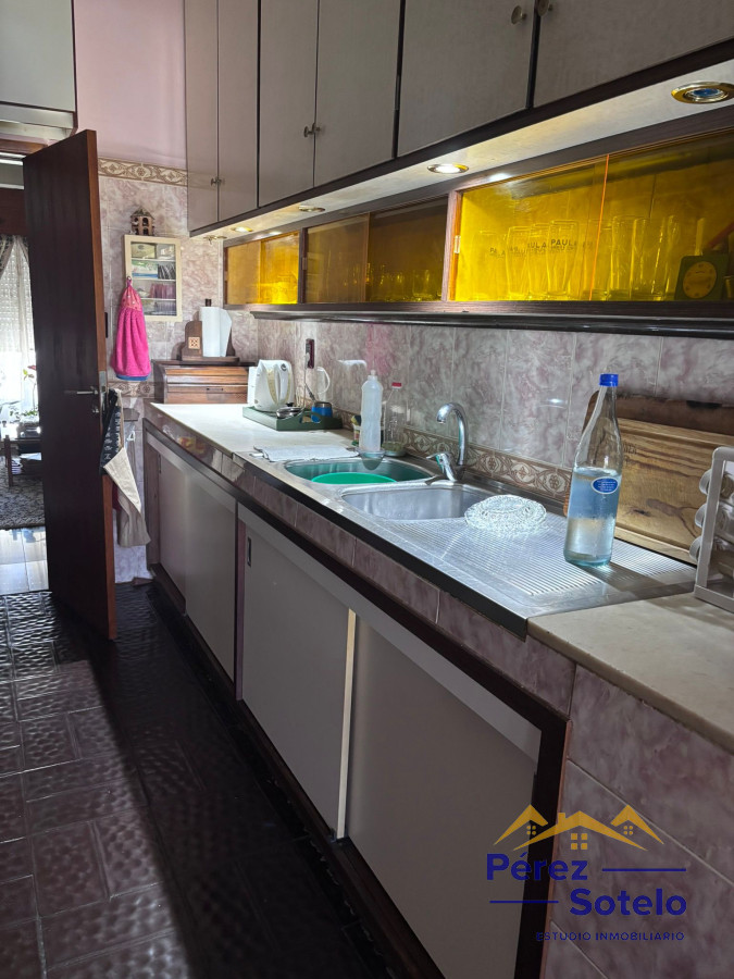 Casa ID.713 - Casa en VENTA, con piscina climatizada + apartamento al fondo 