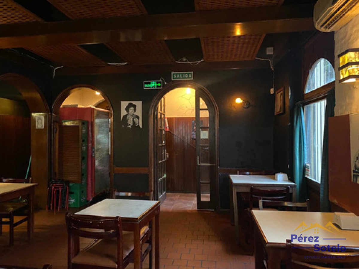Local Comercial ID.732 - LOCAL A LA VENTA. EXCELENTE RENTA. PALERMO, MONTEVIDEO