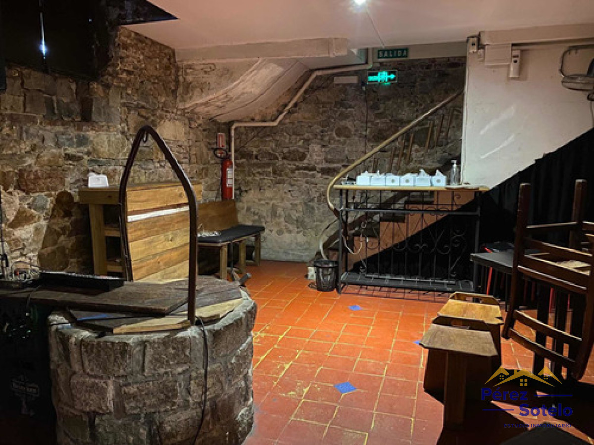 Local Comercial ID.732 - LOCAL A LA VENTA. EXCELENTE RENTA. PALERMO, MONTEVIDEO