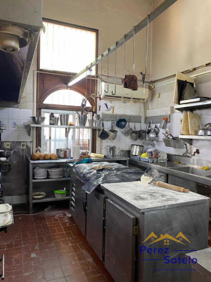 Local Comercial ID.732 - LOCAL A LA VENTA. EXCELENTE RENTA. PALERMO, MONTEVIDEO