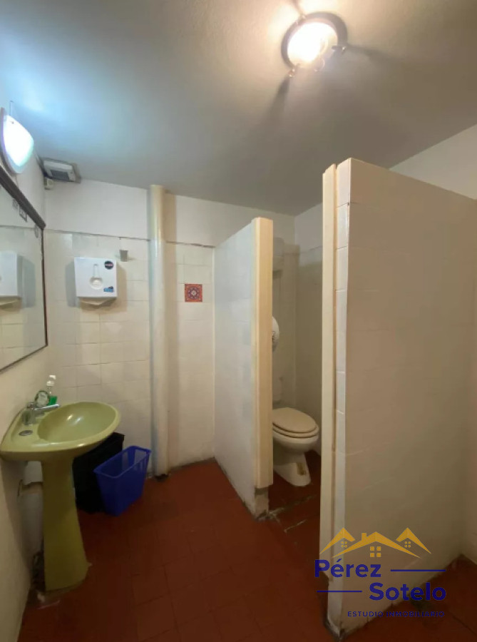 Local Comercial ID.732 - LOCAL A LA VENTA. EXCELENTE RENTA. PALERMO, MONTEVIDEO
