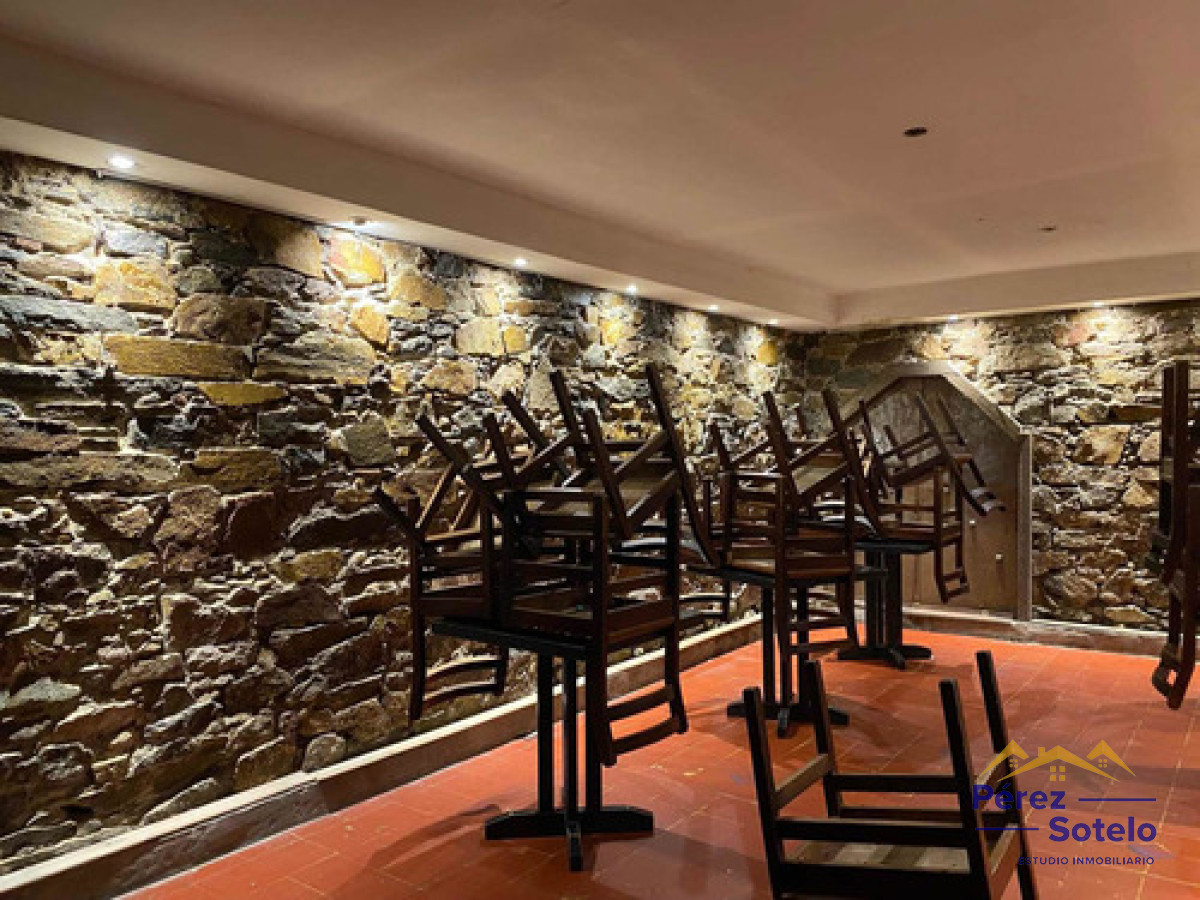 Local Comercial ID.732 - LOCAL A LA VENTA. EXCELENTE RENTA. PALERMO, MONTEVIDEO