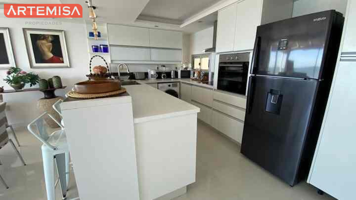Apartamento ID.975 - Espectacular PENTHOUSE DUPLEX  frente al MAR 4 SUITES
