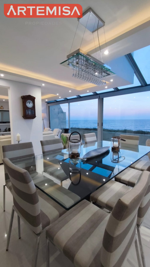 Apartamento ID.975 - Espectacular PENTHOUSE DUPLEX  frente al MAR 4 SUITES