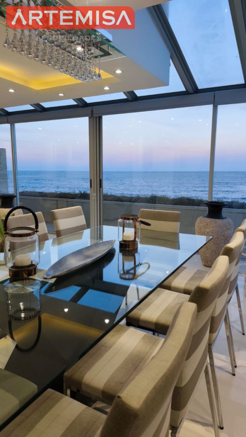 Apartamento ID.975 - Espectacular PENTHOUSE DUPLEX  frente al MAR 4 SUITES