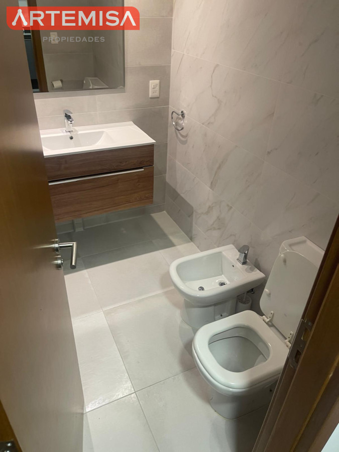 Apartamento ID.804 - El apartamento que buscabas, iluminado,  excelente construcción. 