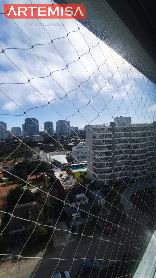 Apartamento ID.989 - DEPARTAMENTO AMPLIO Y CON VISTA AL MAR 