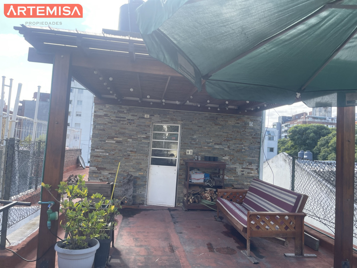 Apartamento ID.746 - Muy Iluminado y remodelado Apto 3 dorm. balcón y amplia terraza.