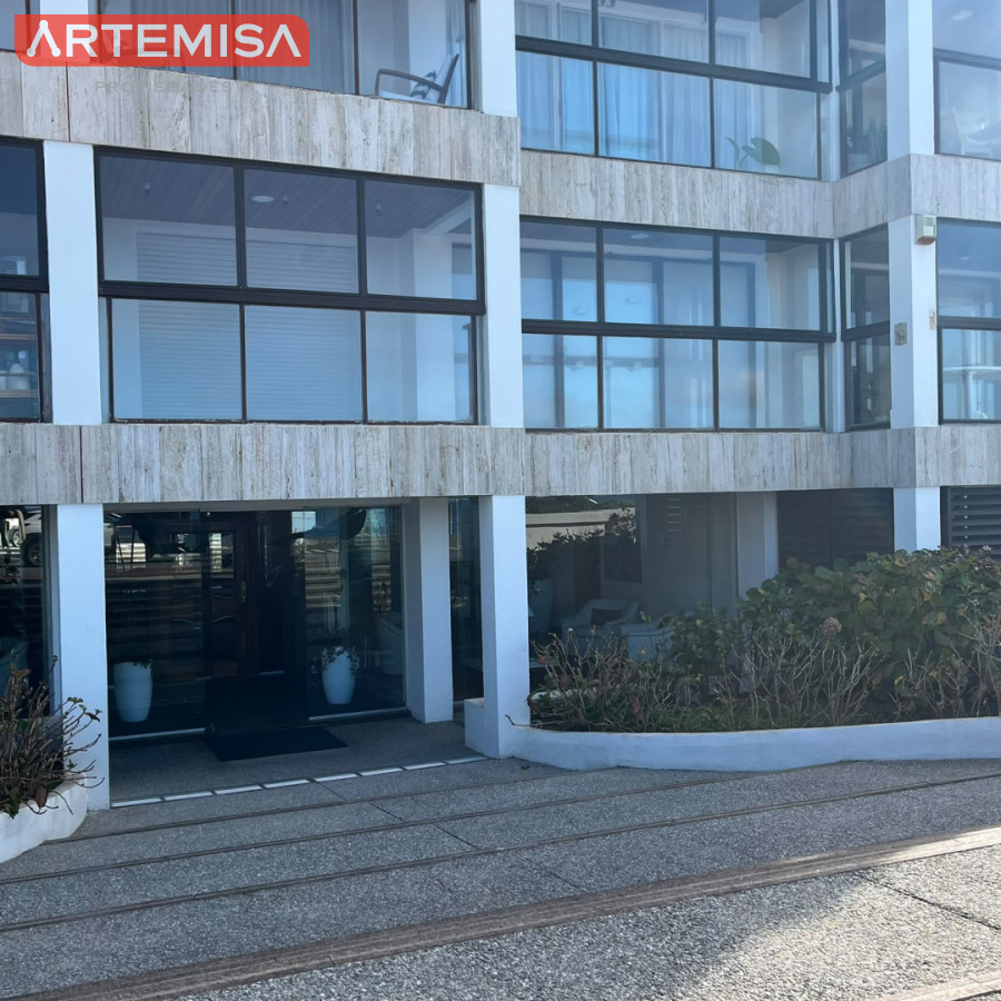 Apartamento ID.937 - DEPARTAMENTO TIPO PH EN PENINSULA CON BARBACOA