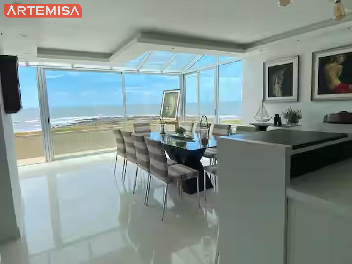 Apartamento ID.975 - Espectacular PENTHOUSE DUPLEX  frente al MAR 4 SUITES
