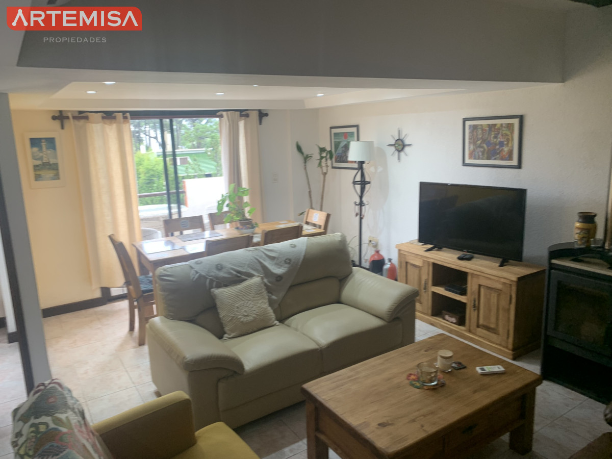 Apartamento ID.736 - Pent-House Con amplio parrillero Propio. 