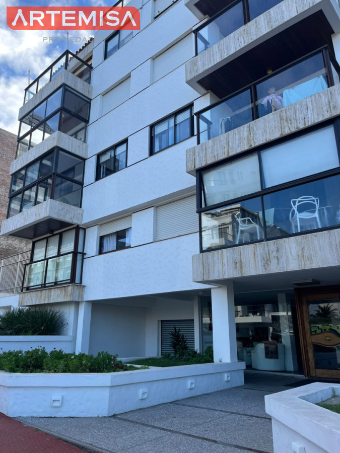 Apartamento ID.937 - DEPARTAMENTO TIPO PH EN PENINSULA CON BARBACOA