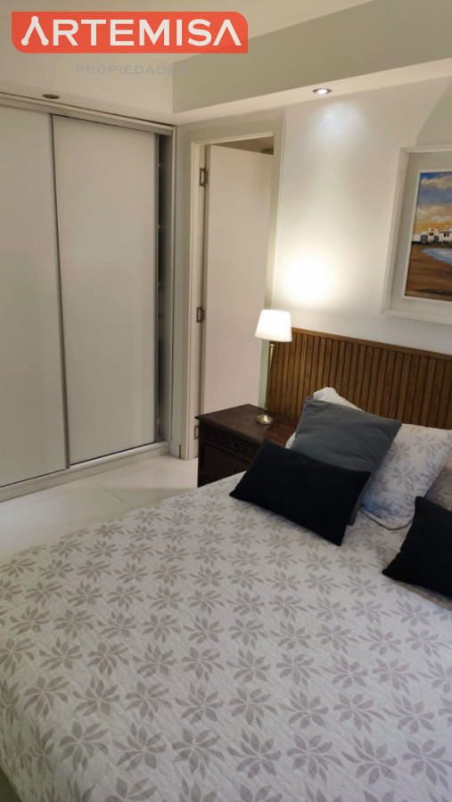 Apartamento ID.975 - Espectacular PENTHOUSE DUPLEX  frente al MAR 4 SUITES