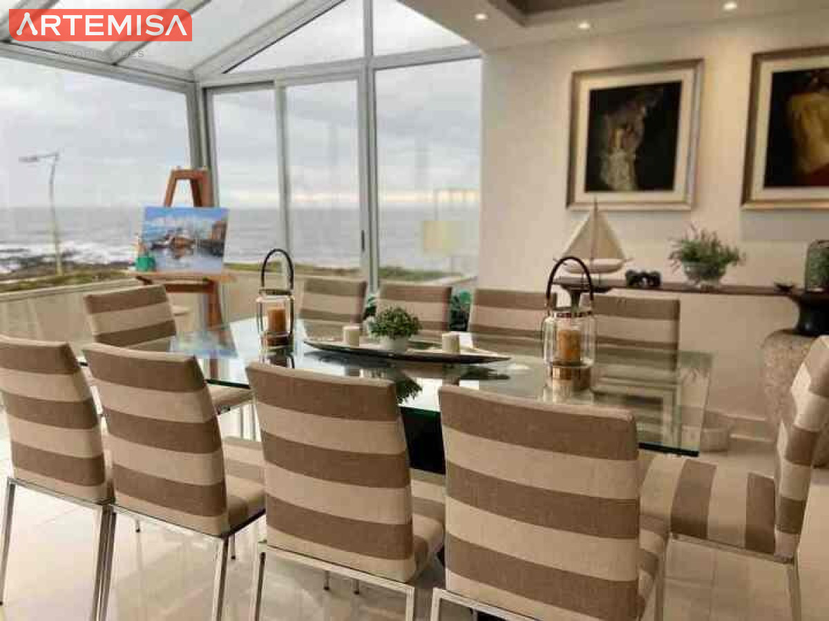 Apartamento ID.975 - Espectacular PENTHOUSE DUPLEX  frente al MAR 4 SUITES