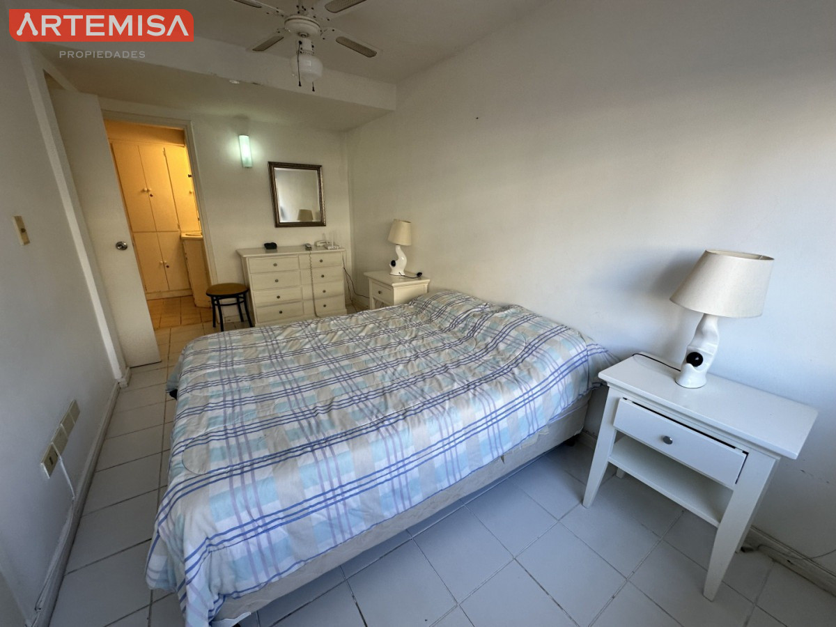 Apartamento ID.917 - APARTAMENTO CON GRAN TERRAZA AL FRENTE