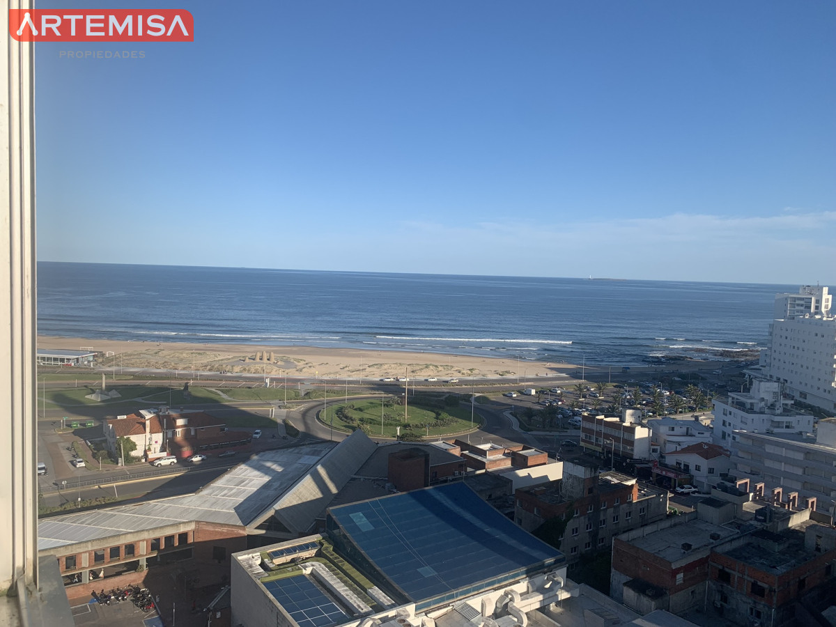 Apartamento ID.446 - Alquiler Temporal Parada 1 frente al Mar, mejor ubicación, vistas y servicios! Malecon II