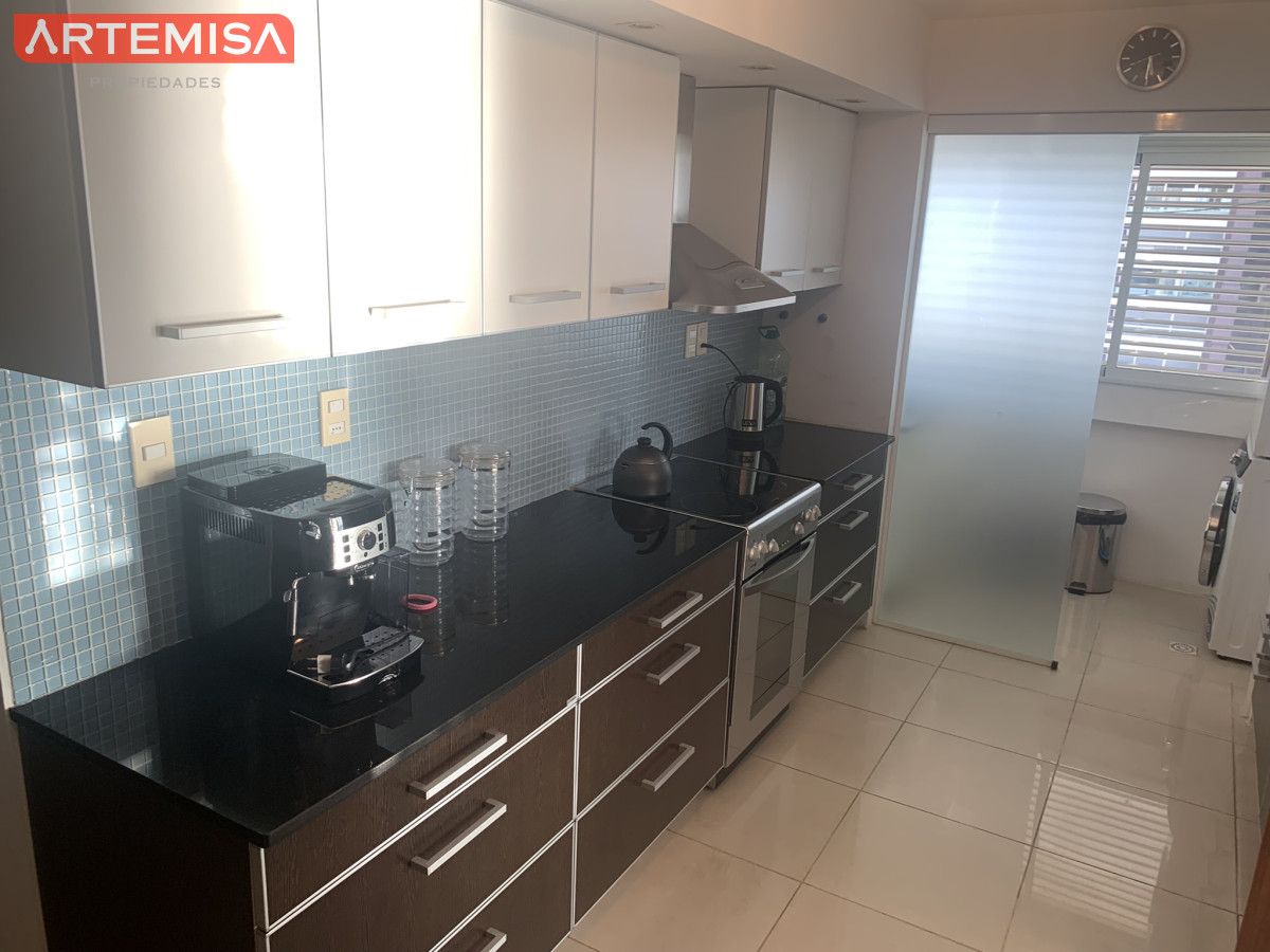 Apartamento ID.446 - Alquiler Temporal Parada 1 frente al Mar, mejor ubicación, vistas y servicios! Malecon II