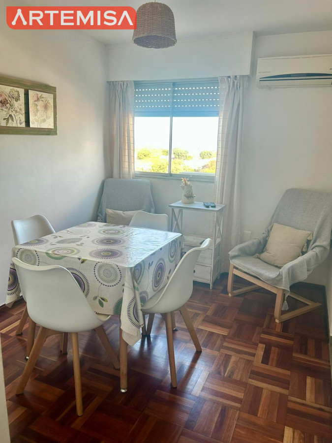 Apartamento ID.855 - Amplio e iluminado apartamento en Malvin 2/3 dormitorios y cocheras