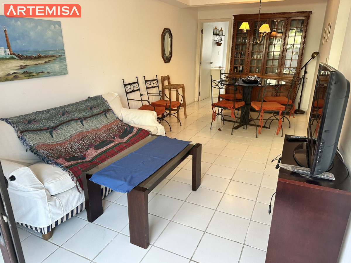 Apartamento ID.917 - APARTAMENTO CON GRAN TERRAZA AL FRENTE