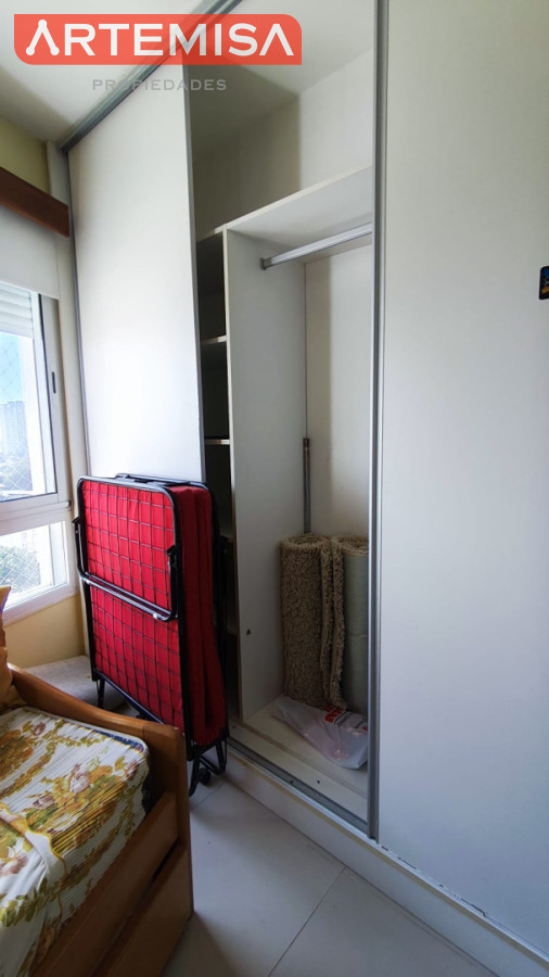 Apartamento ID.989 - DEPARTAMENTO AMPLIO Y CON VISTA AL MAR 