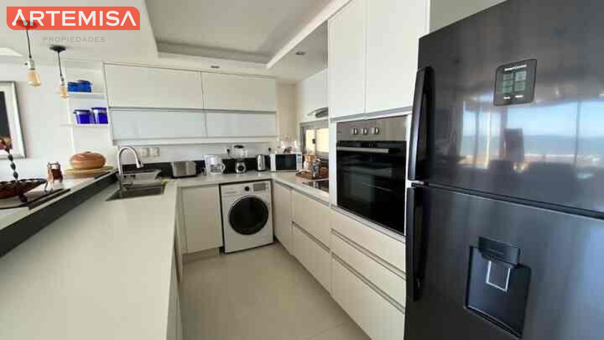 Apartamento ID.975 - Espectacular PENTHOUSE DUPLEX  frente al MAR 4 SUITES
